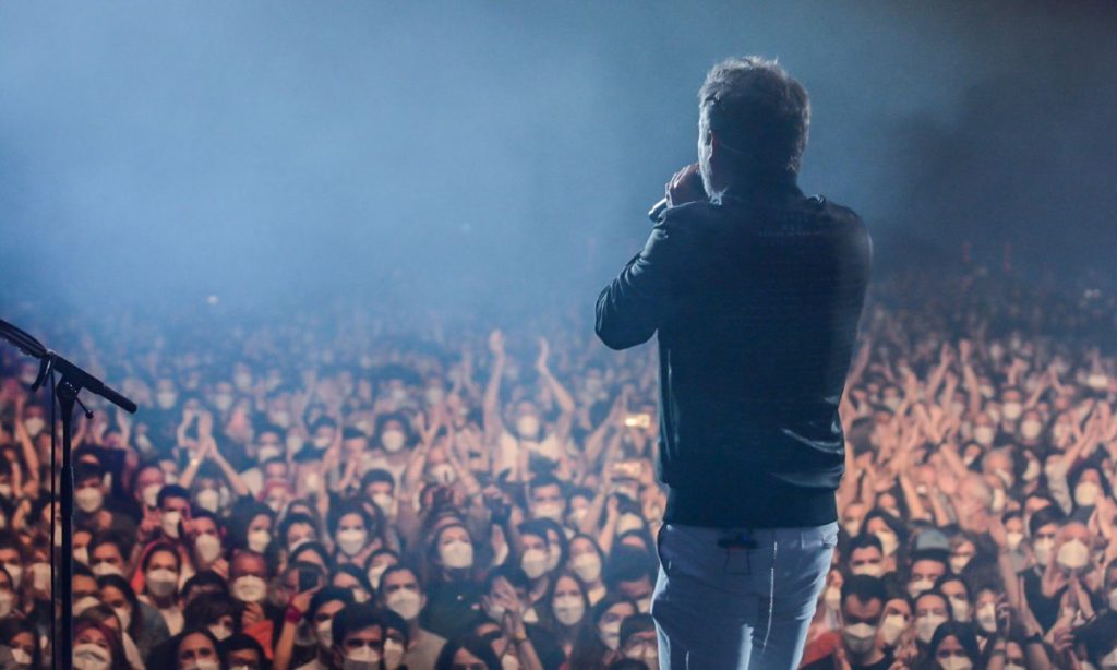 'Nenhum sinal' de contágios após show teste para 5 mil pessoas em Barcelona