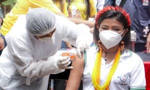 Vacinação de toda população no Brasil pode só ocorrer em 2022