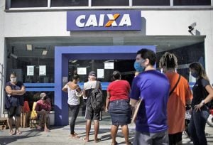 Caixa precisa resgatar seu papel social e ajudar a reconstruir o Brasil