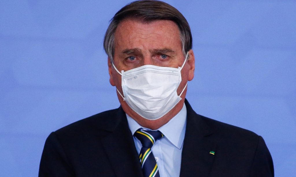 Quase metade da população apoia impeachment de Bolsonaro, diz Datafolha