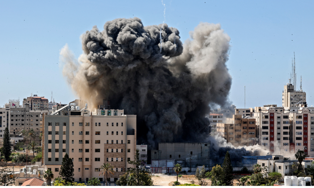 Ataque israelense mata dez pessoas da mesma família na Faixa de Gaza