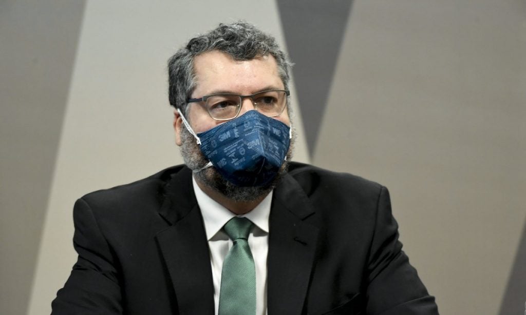 CPI da Covid: Ernesto Araújo nega alinhamento com EUA e diz que nunca atacou a China