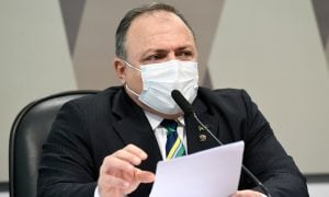 Pazuello: Bolsonaro nunca me deu ordens diretas para nada