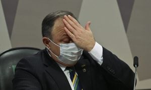 Pazuello diz que culpa pela falta de oxigênio em Manaus não foi do governo