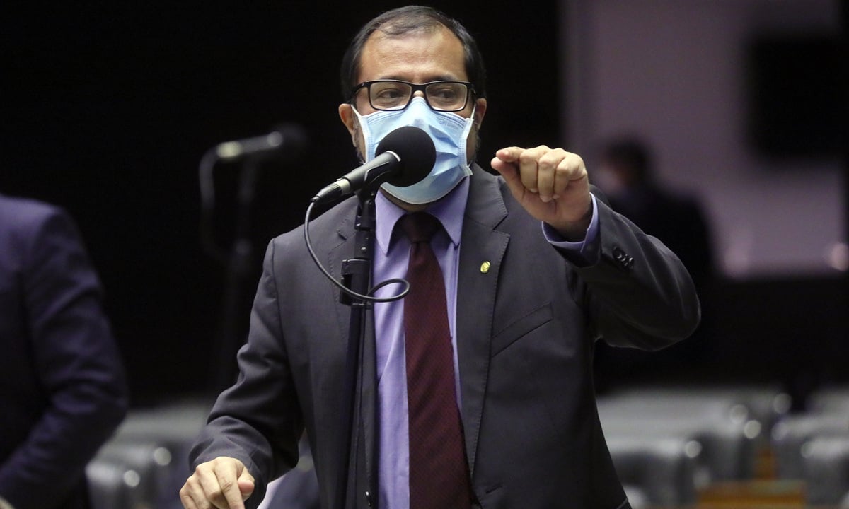 O deputado Camilo Capiberibe (PSB-AP), relator do projeto que suspende despejos na pandemia. Foto: Cleia Viana/Câmara dos Deputados 