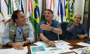 Bolsonaro ataca FHC por possível voto em Lula: ‘Cara de pau’