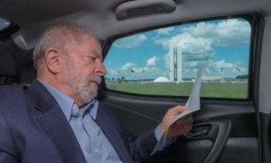 ‘Um sucesso’, diz Lula após semana de encontros políticos em Brasília