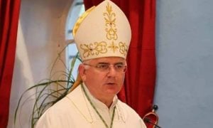 Arcebispo pede perdão a homossexuais que se sentem rejeitados pela Igreja Católica