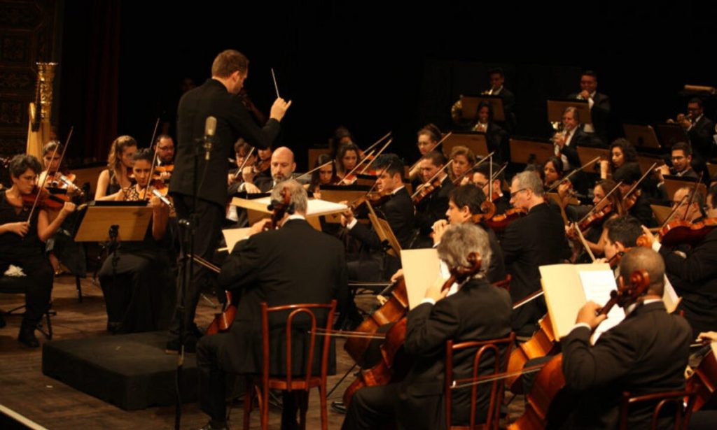 Abertura do erudito ao popular marca a história da música clássica no País