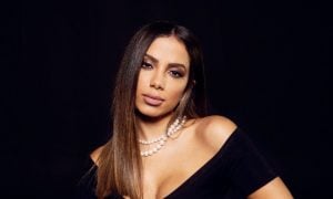 Anitta diz que Bolsonaro não representa brasileiros em programa de maior audiência da França