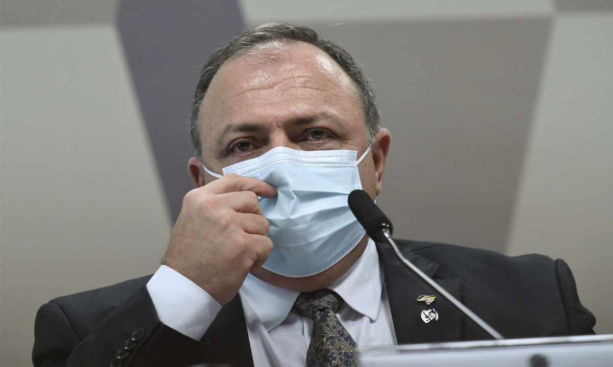 Pazuello confirma: Bolsonaro estava na reunião em que o governo decidiu não intervir na saúde do Amazonas