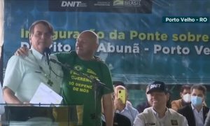 Bolsonaro volta a ameaçar com decreto anti-distanciamento: ‘Preferimos morrer lutando do que perecer em casa’
