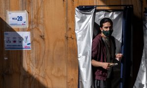 Esquerda e independentes surpreendem em eleições para Constituinte do Chile