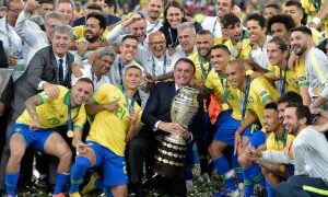 Copa América pode facilitar propagação de variantes, diz pesquisador