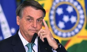 Metade dos brasileiros acha Bolsonaro ruim ou péssimo, revela pesquisa