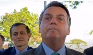 Após ser desmentido sobre mortes por Covid, Bolsonaro admite que errou