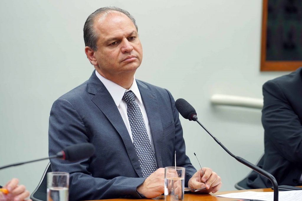 Ricardo Barros tentou ocultar R$ 2,2 milhões, acusa Receita