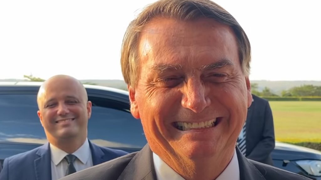 Bolsonaro confirma ‘motociata’ em Chapecó, que tem 93% das UTIs ocupadas