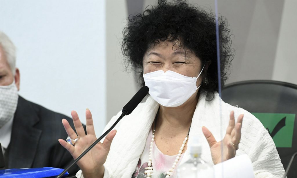 Defensora de remédios ineficazes, Yamaguchi pode ser submetida a acareação com Mandetta