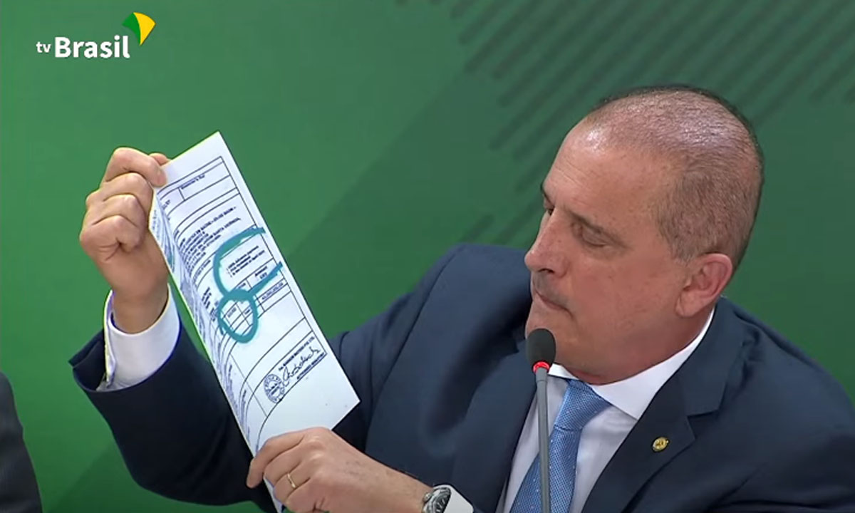 Covaxin: recibo contestado pelo governo está no sistema do Ministério da Saúde, diz jornal