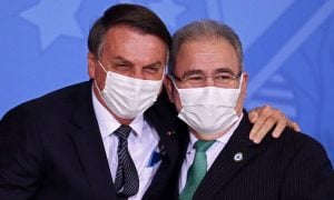 Parlamentares apresentam notícia-crime contra Bolsonaro e Queiroga
