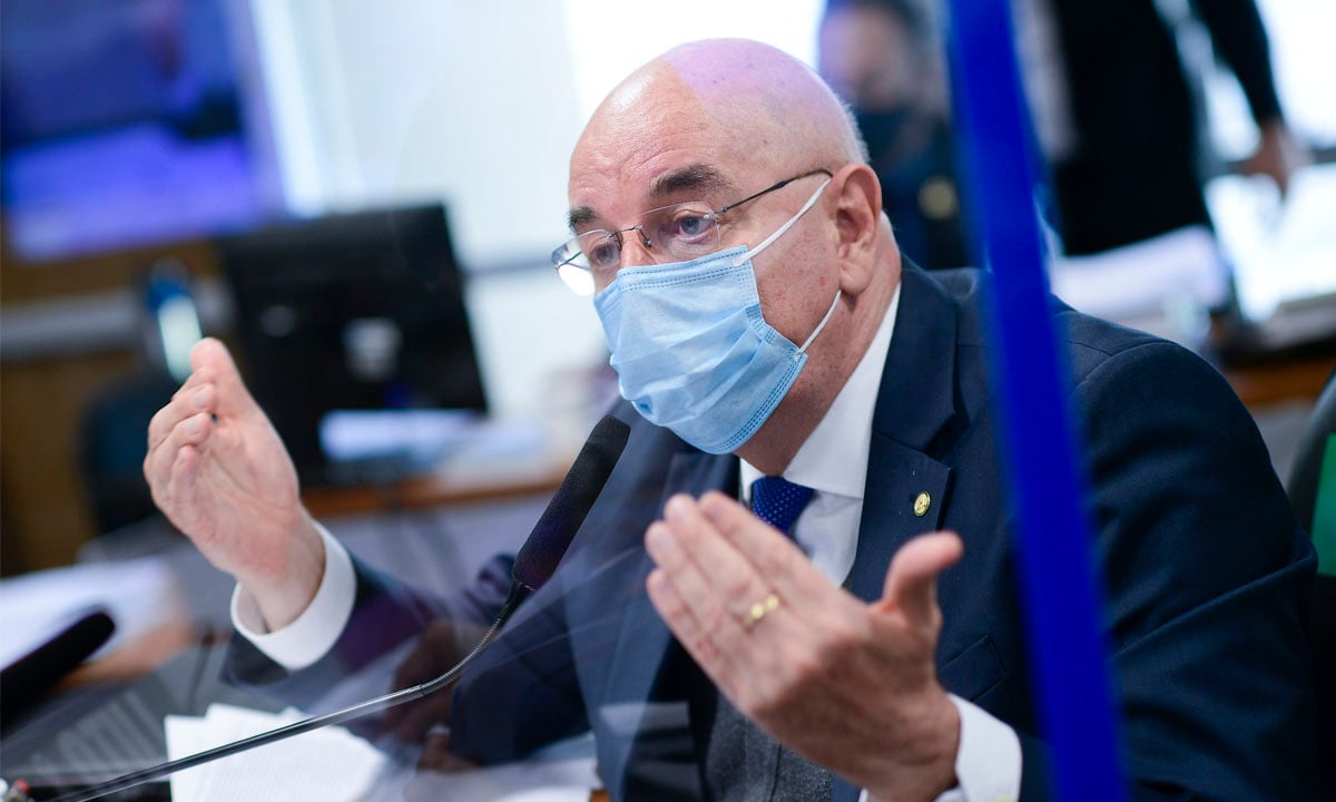 Na CPI, Osmar Terra repete fake news de que o STF tirou de Bolsonaro o ‘poder de decidir’
