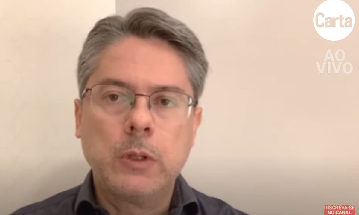 Alessandro Vieira: fim do uso de máscaras é factoide de Bolsonaro para tirar o foco das 500 mil mortes