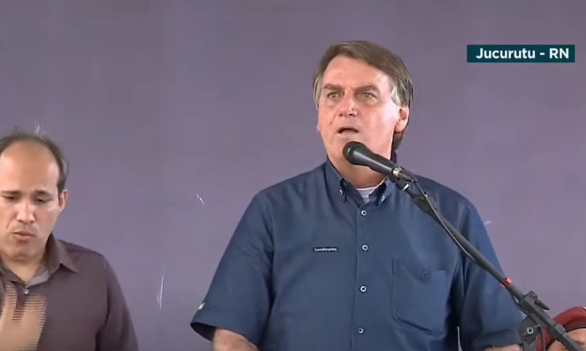 Bolsonaro diz que só Deus pode tirá-lo do poder e acusa a imprensa de ‘inventar’ a Covaxin