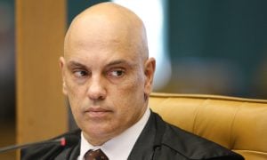 Moraes determina que PF ouça suspeita de ser informante de Allan dos Santos no STF