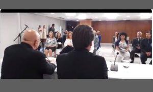 Reunião de Bolsonaro com 'gabinete paralelo' da Saúde vaza e vira foco da CPI