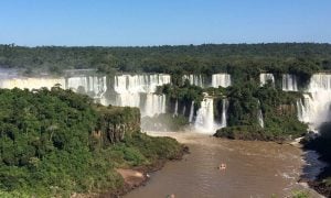 Cataratas do Iguaçu atingem menor índice de vazão de água em 2021