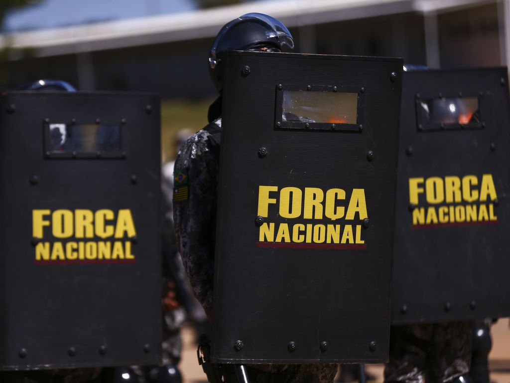 Governo autoriza envio da Força Nacional para ajudar a PRF a desbloquear estradas em RO