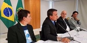 Bolsonaro diz não ver problema na existência de ‘gabinete paralelo’