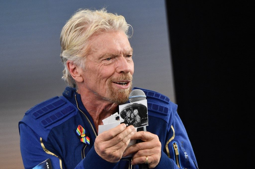 Richard Branson vai ao espaço com sucesso e abre nova era no setor