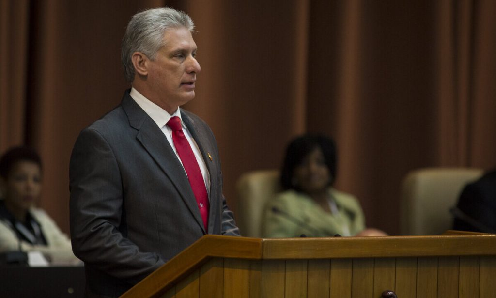 Se Biden se preocupasse com os cubanos, revogaria as medidas de Trump, rebate Díaz-Canel