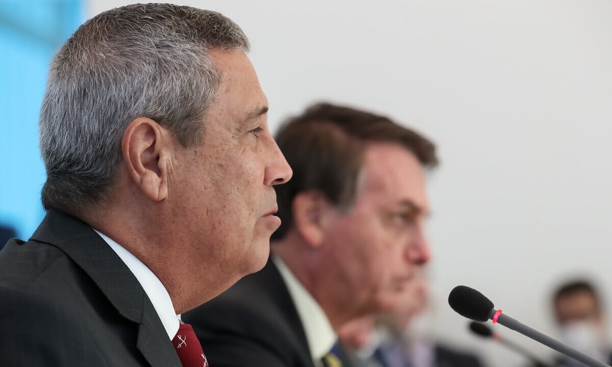 MP recorre ao TCU para barrar supersalários de militares ligados ao governo Bolsonaro