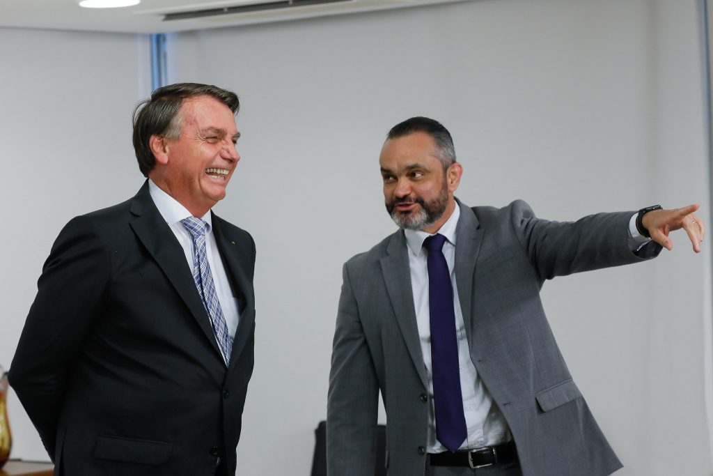 Bolsonaro trabalhará apenas 30 minutos nesta quinta-feira, segundo agenda