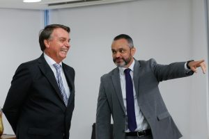 Bolsonaro trabalhará apenas 30 minutos nesta quinta-feira, segundo agenda