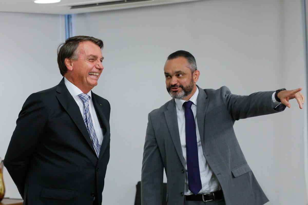 Bolsonaro trabalhará apenas 30 minutos nesta quinta-feira, segundo agenda