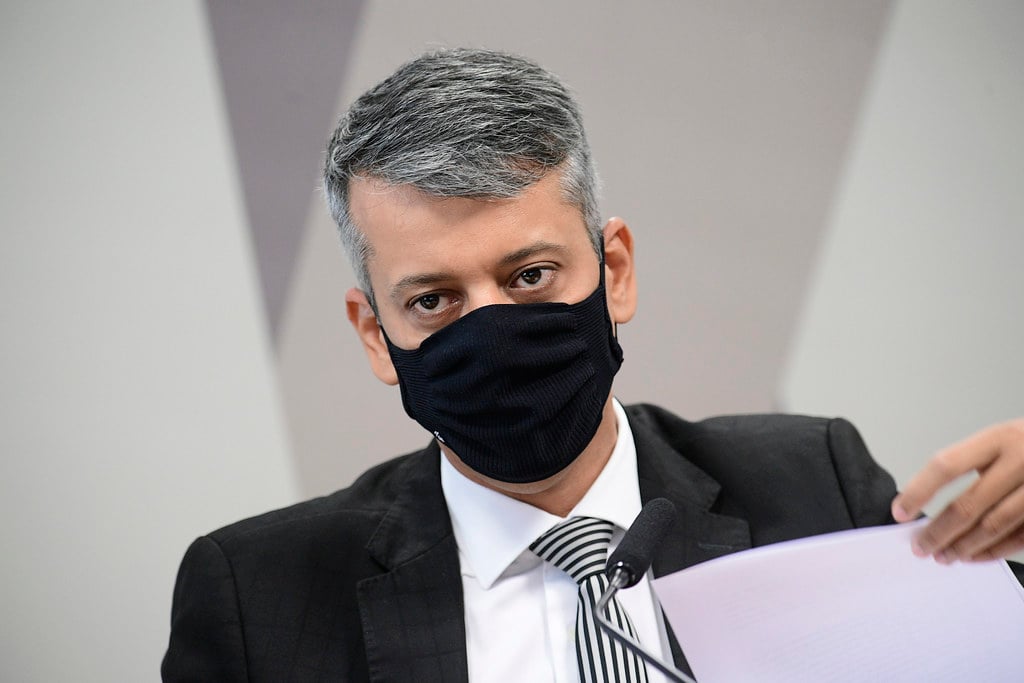Quebra de sigilo mostra conversas de Roberto Dias com empresa investigada na CPI