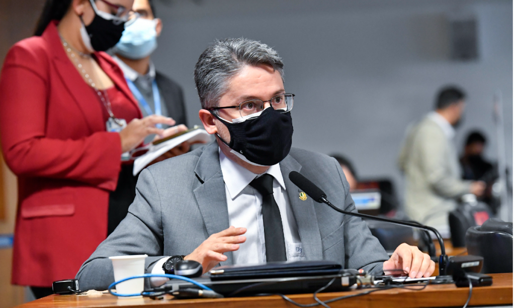 Após vídeo, Alessandro Vieira quer convocar Jair Renan na CPI da Covid