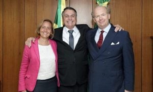 ‘Eu não posso recebê-la?’, diz Bolsonaro após encontro com neta de ministro de Hitler