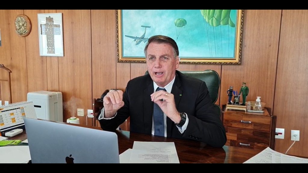 Bolsonaro diz que ainda não sabe se será candidato em 2022