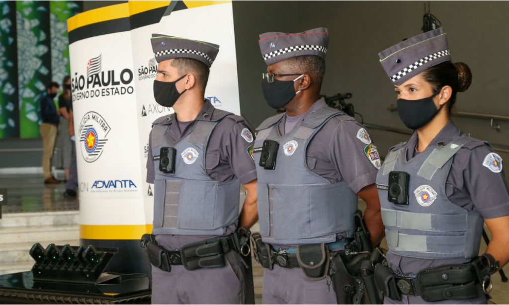 As câmeras nas fardas da PM e os desafios de uma sociedade hipervigiada