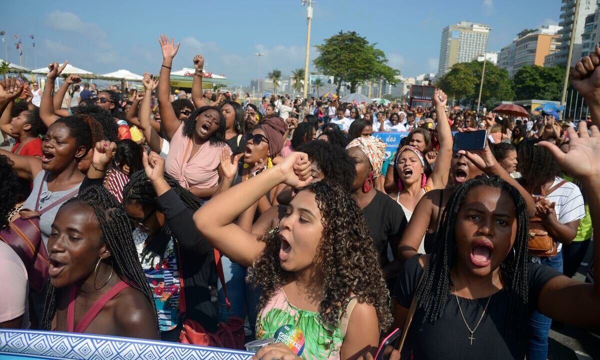 Marcha das Mulheres Negras, na orla de Copacabana, zona sul do Rio de Janeiro, em 2019. Foto: Fernando Frazão/Agência Brasil 
