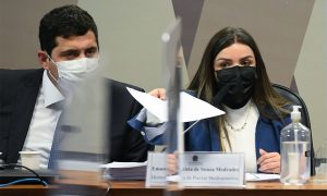 Diretora da Precisa defende contrato da Covaxin, mas Queiroga diz que o Brasil não precisa da vacina indiana