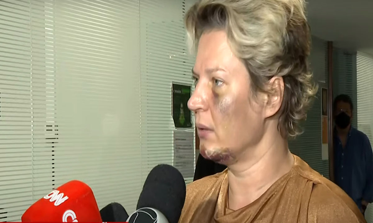 Após denunciar ataque, Joice Hasselmann diz que obterá posse de arma