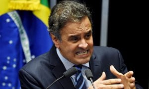 Entre Lula e Bolsonaro, PSDB deve ter candidato próprio mesmo que seja para perder, diz Aécio