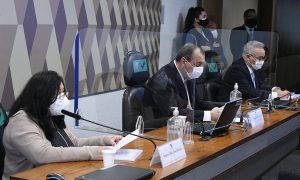 Contrato da Covaxin ficou um mês sem fiscal no governo Bolsonaro