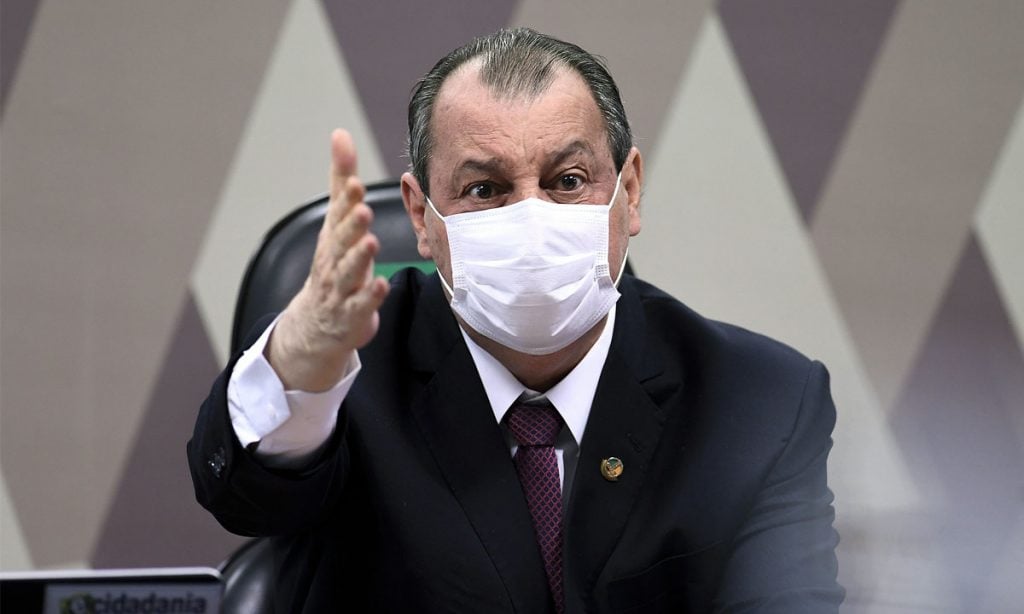 Aziz reage aos comandantes das Forças Armadas: ‘Não aceitarei intimidação’